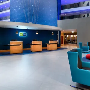 智选假日酒店 - 伦敦希思罗机场第四航站楼店 酒店