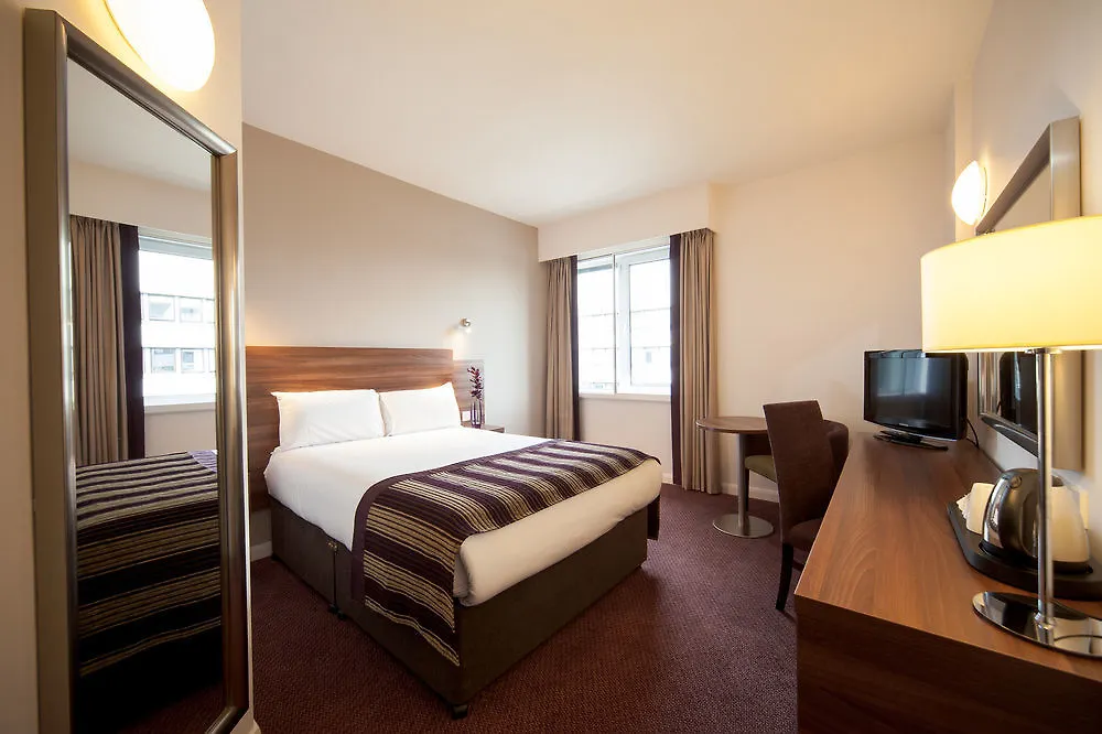 Leonardo Hotel Belfast 4*,